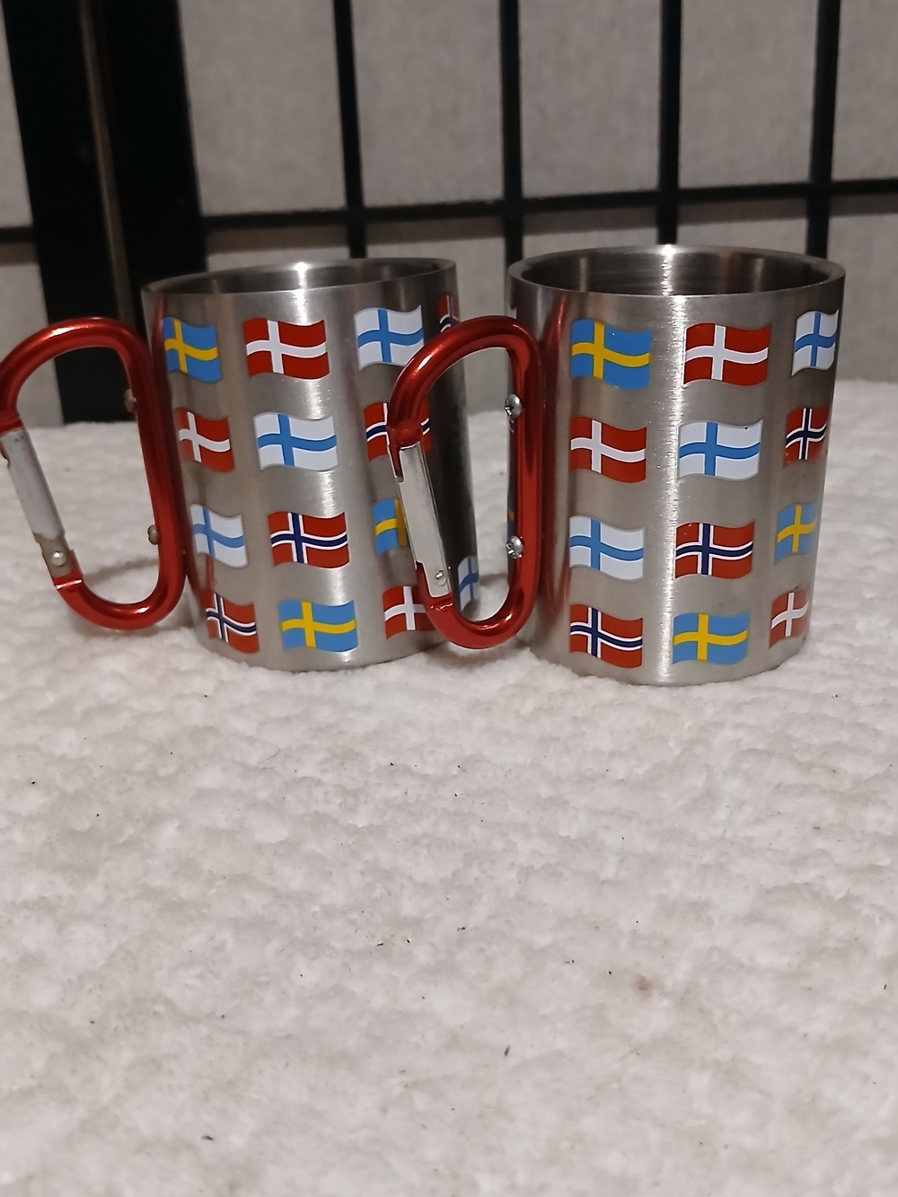 Stainless Steel Flag-Pattern Travel Mugs with Red Carabiner Handle